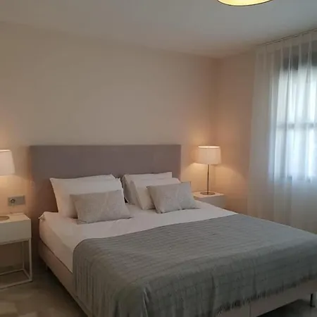 ático - Edificio Marina Banús- Calle Muelle De Ribera Apartamento Marbella